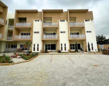 Smart 4 bedroom terrace duplex with Bq