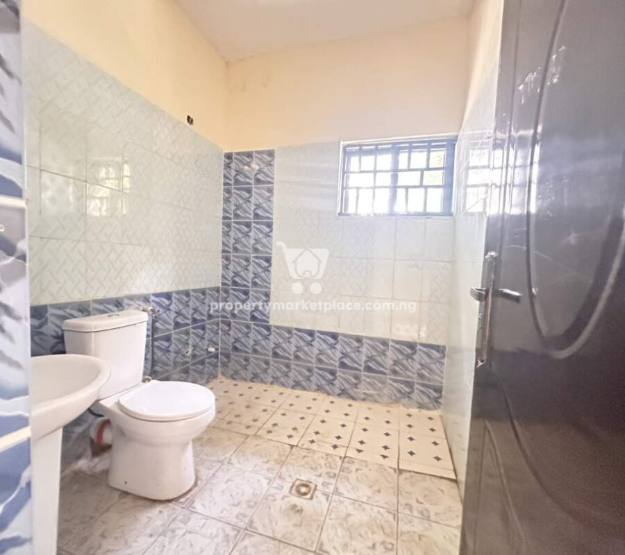 6 units of 4 bedrooms terrace duplexes with boys quarters