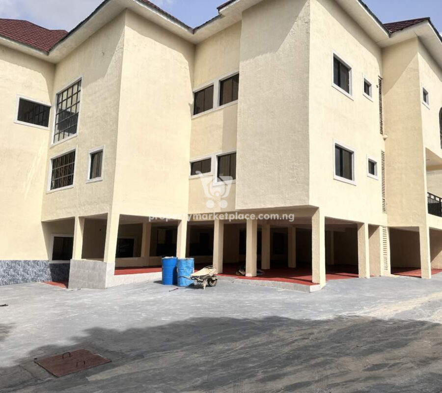 6 units of 4 bedrooms terrace duplexes with boys quarters