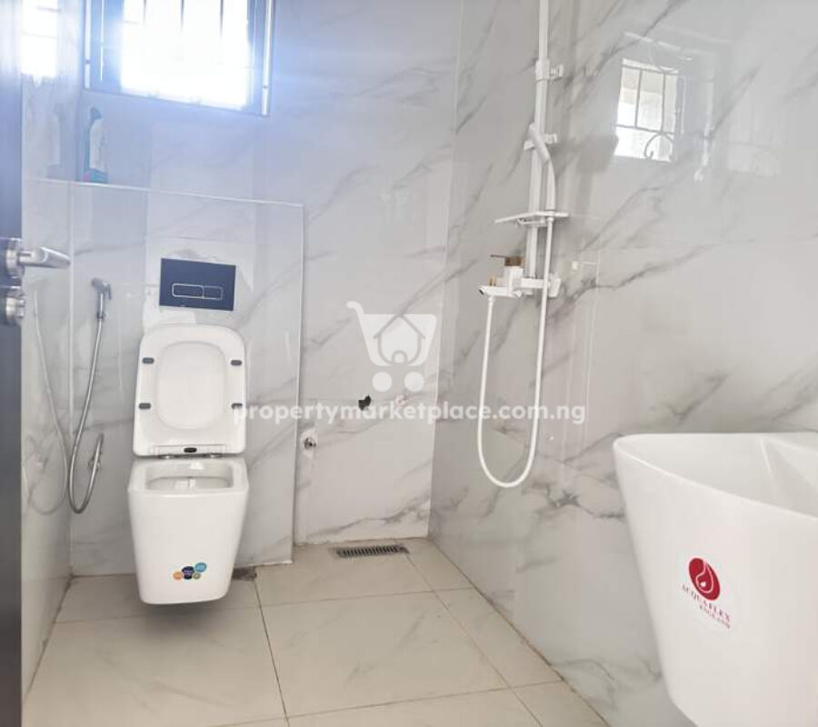Luxurious & nicely finished 4 bedroom terrace duplex with Bq