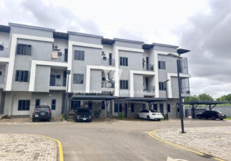 Luxurious 4 bedroom terrace duplex with Bq in a nice estate