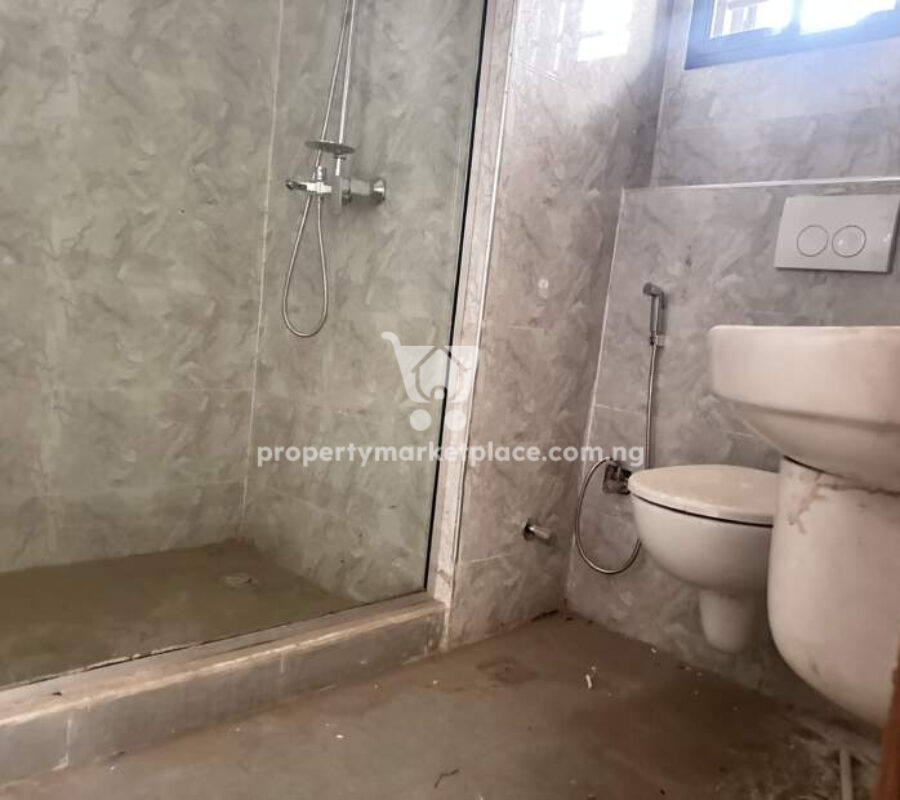 Luxurious 4 bedroom terrace duplex with Bq in a nice estate