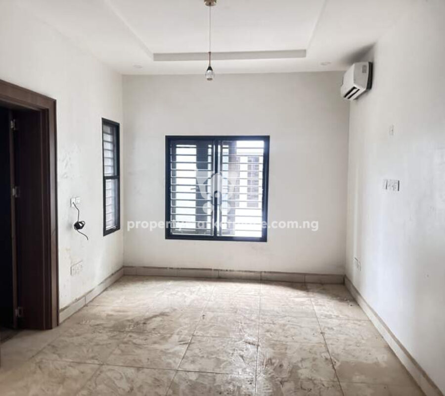 Luxurious 4 bedroom terrace duplex with Bq in a nice estate