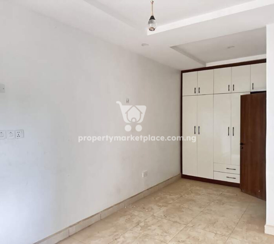 Luxurious 4 bedroom terrace duplex with Bq in a nice estate