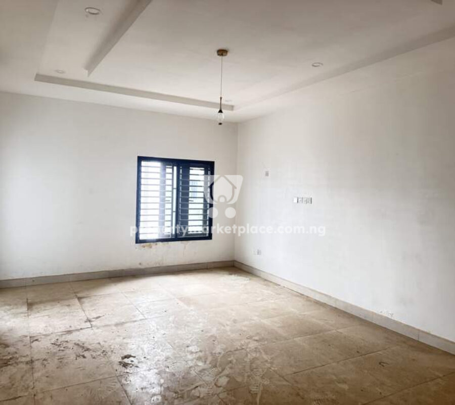 Luxurious 4 bedroom terrace duplex with Bq in a nice estate