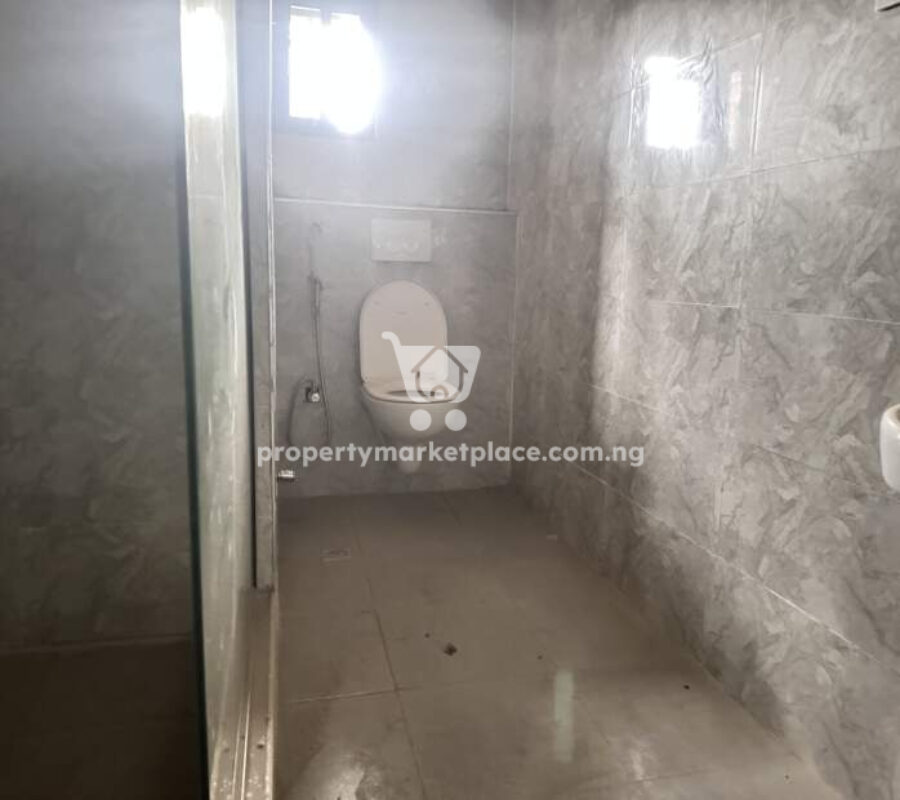 Luxurious 4 bedroom terrace duplex with Bq in a nice estate