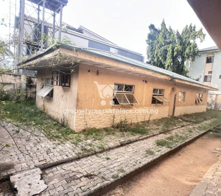 2 units of 5 bedroom semi-detached duplex