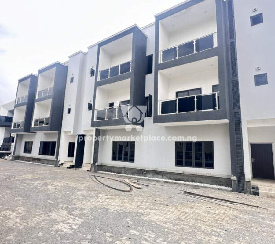 Exquisitely finished 4 bedroom terrace duplex with Bq