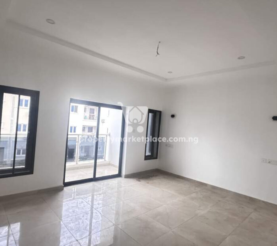 Exquisitely finished 4 bedroom terrace duplex with Bq