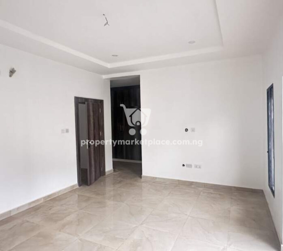 Exquisitely finished 4 bedroom terrace duplex with Bq