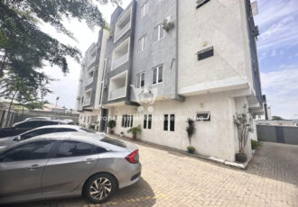Massive 3 bedroom flat with Bq in a nice area