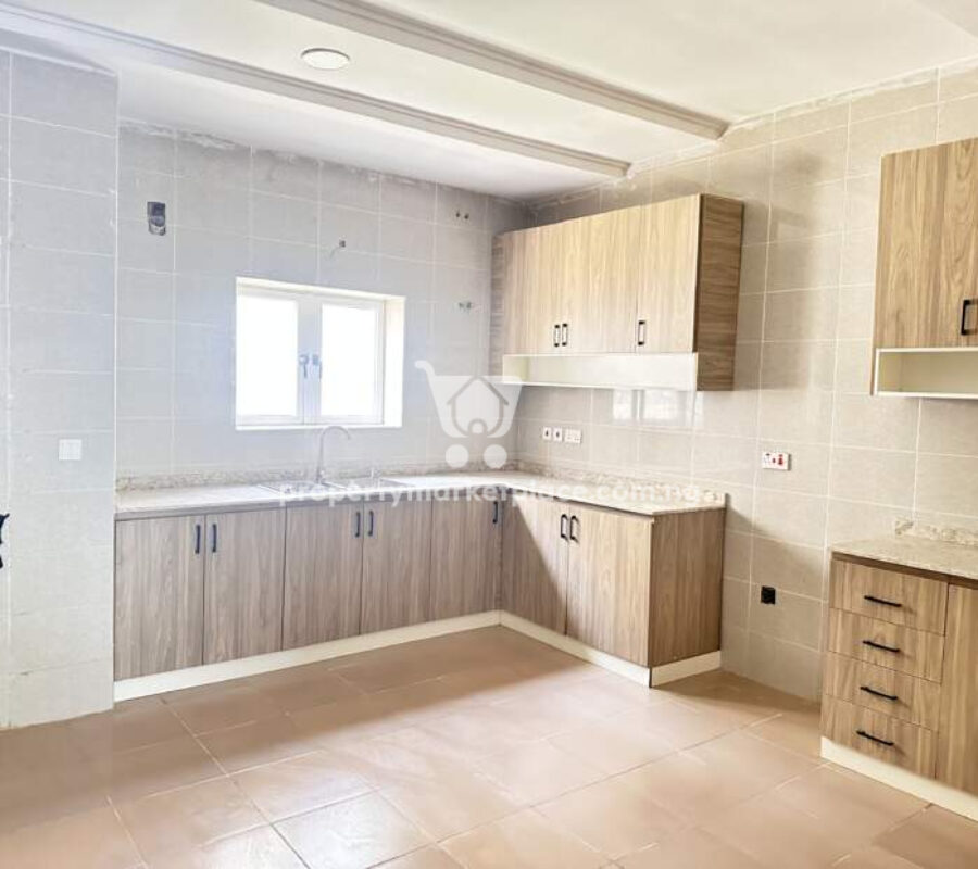 Luxurious 4 bedroom terrace during with Bq in a classy area