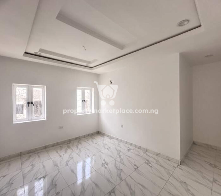 Luxurious 4 bedroom terrace during with Bq in a classy area