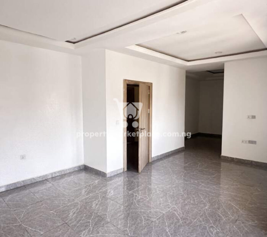 Luxurious 4 bedroom terrace during with Bq in a classy area