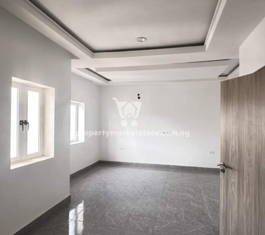 Luxurious 4 bedroom terrace during with Bq in a classy area