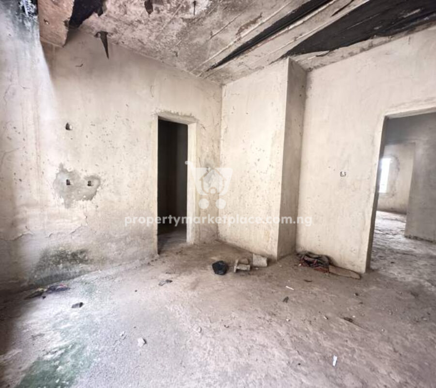 Solidly built 5 bedroom detached duplex with a room Bq