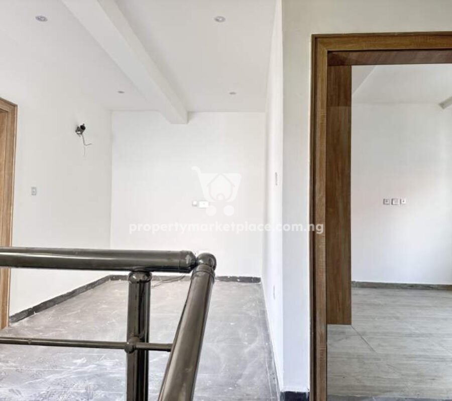 Classy and spacious 4 bedroom semi detached duplex