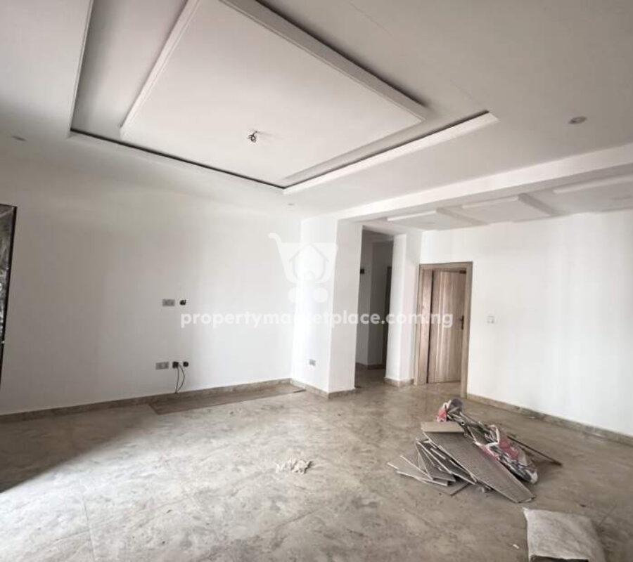 Luxurious 2 bedroom flat in a secured estate