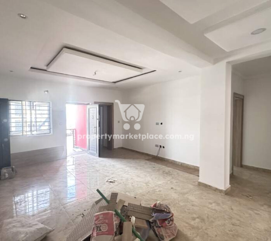 Luxurious 2 bedroom flat in a secured estate