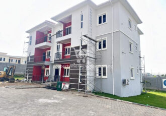 Luxurious 2 bedroom flat in a secured estate