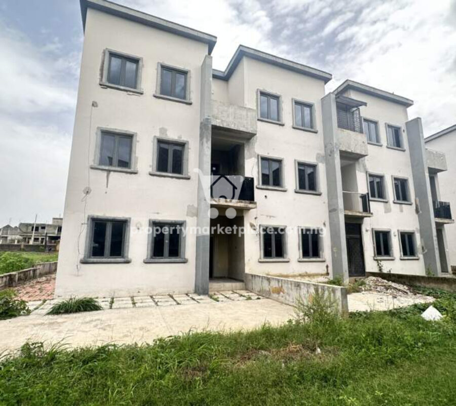 Luxurious 4 bedroom terrace duplex with a room boys quarters