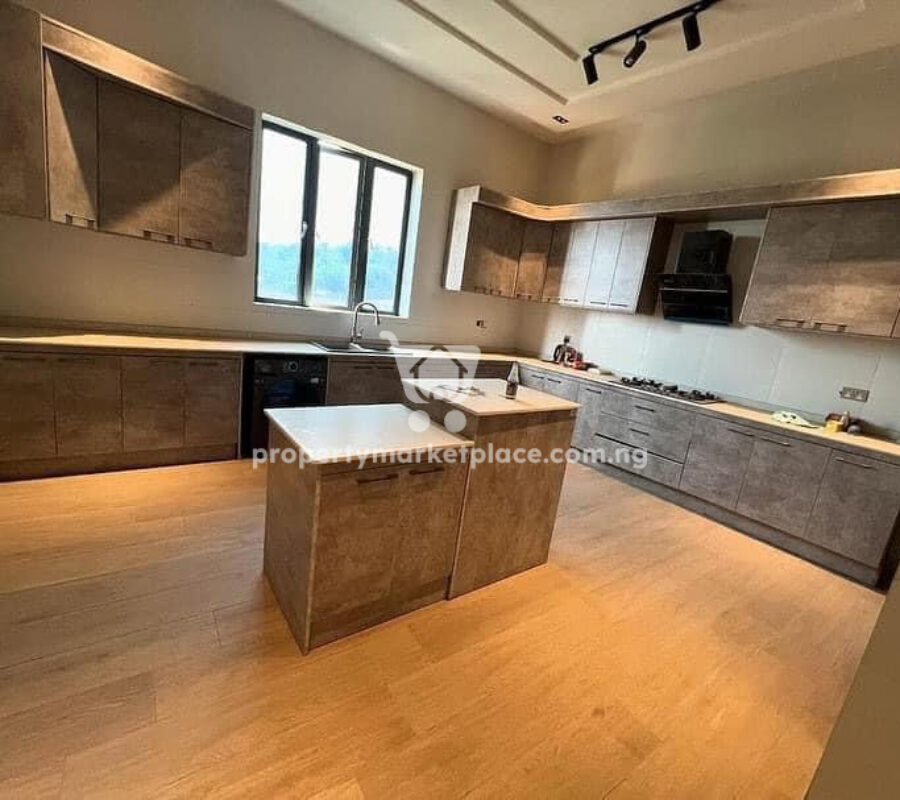 Fully furnished & serviced 2 bedroom smart apartment