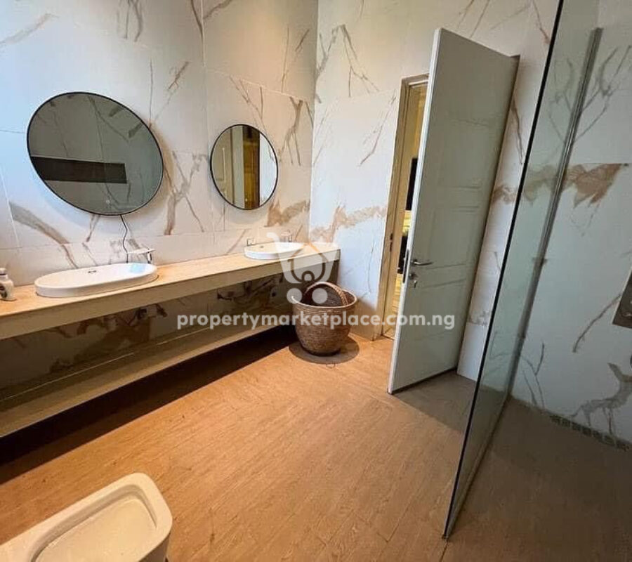 Fully furnished & serviced 2 bedroom smart apartment
