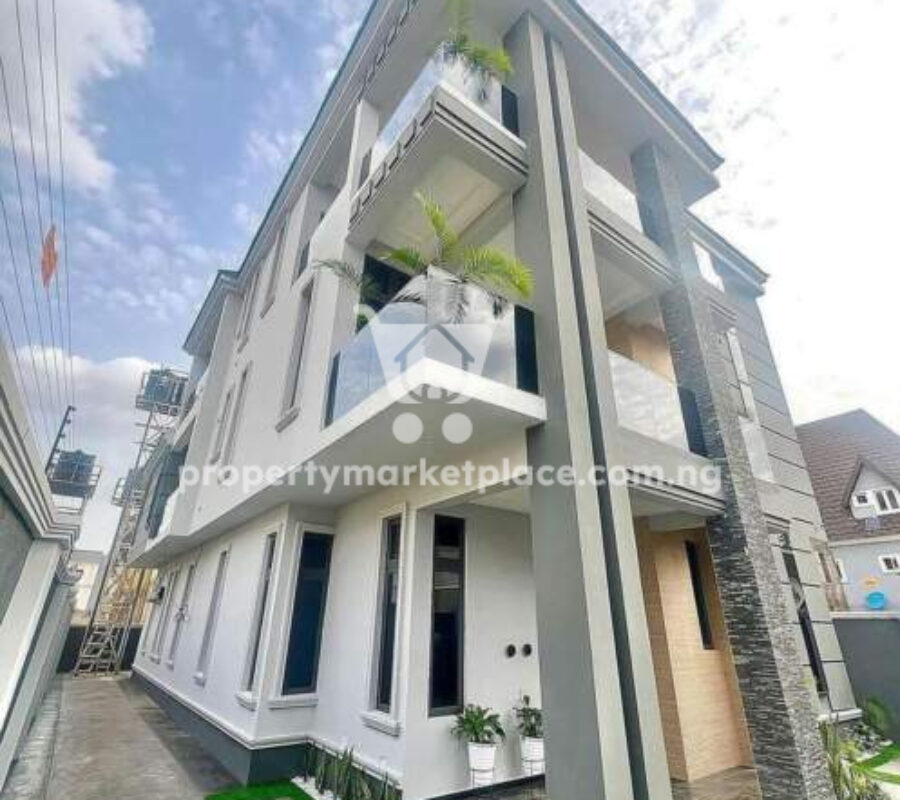 Solidly built smart 6 bedroom detached duplex
