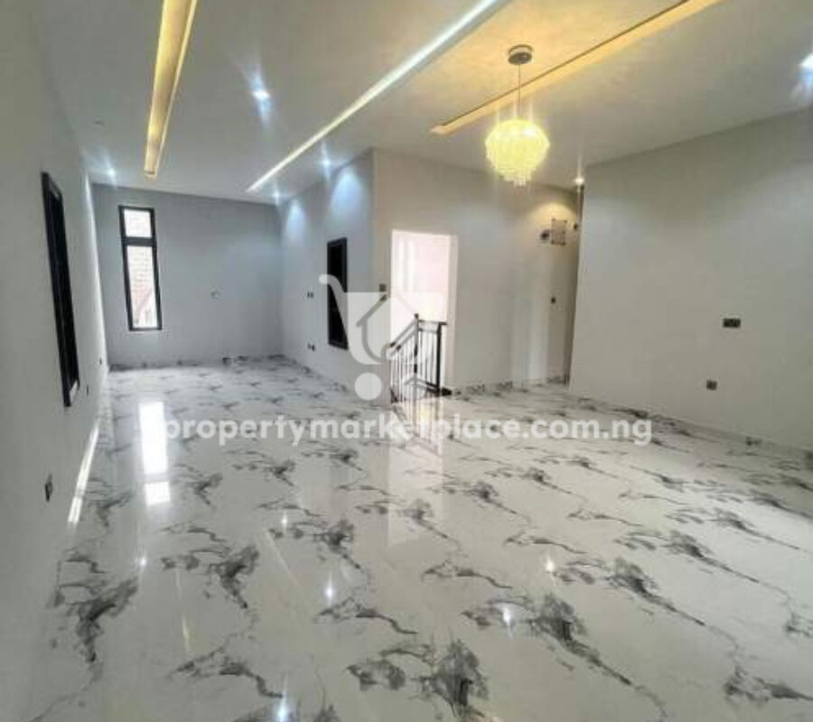 Solidly built smart 6 bedroom detached duplex