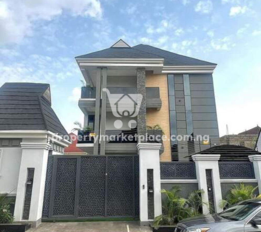 Solidly built smart 6 bedroom detached duplex
