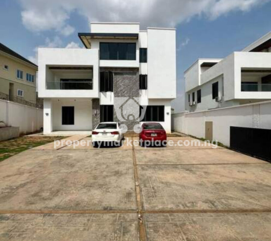 Solidly built 5 bedroom detached duplex with modern finishin