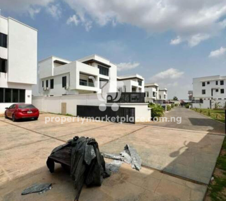 Solidly built 5 bedroom detached duplex with modern finishin
