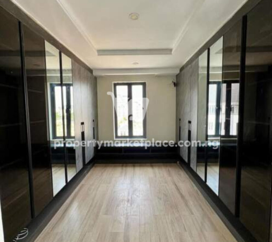 Solidly built 5 bedroom detached duplex with modern finishin
