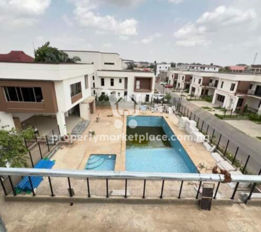Massive 5 bedroom detached duplex with classy finishing
