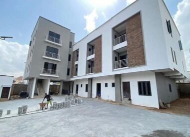 Luxurious 3 bedroom flat with Bq
