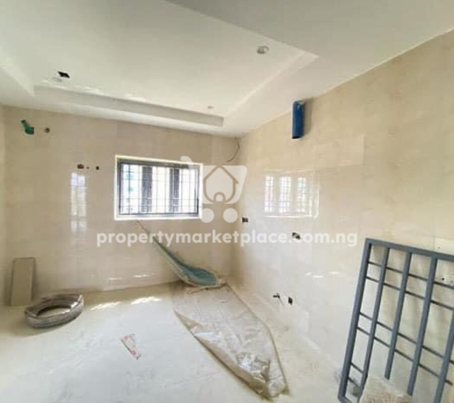 Luxurious 3 bedroom flat with Bq