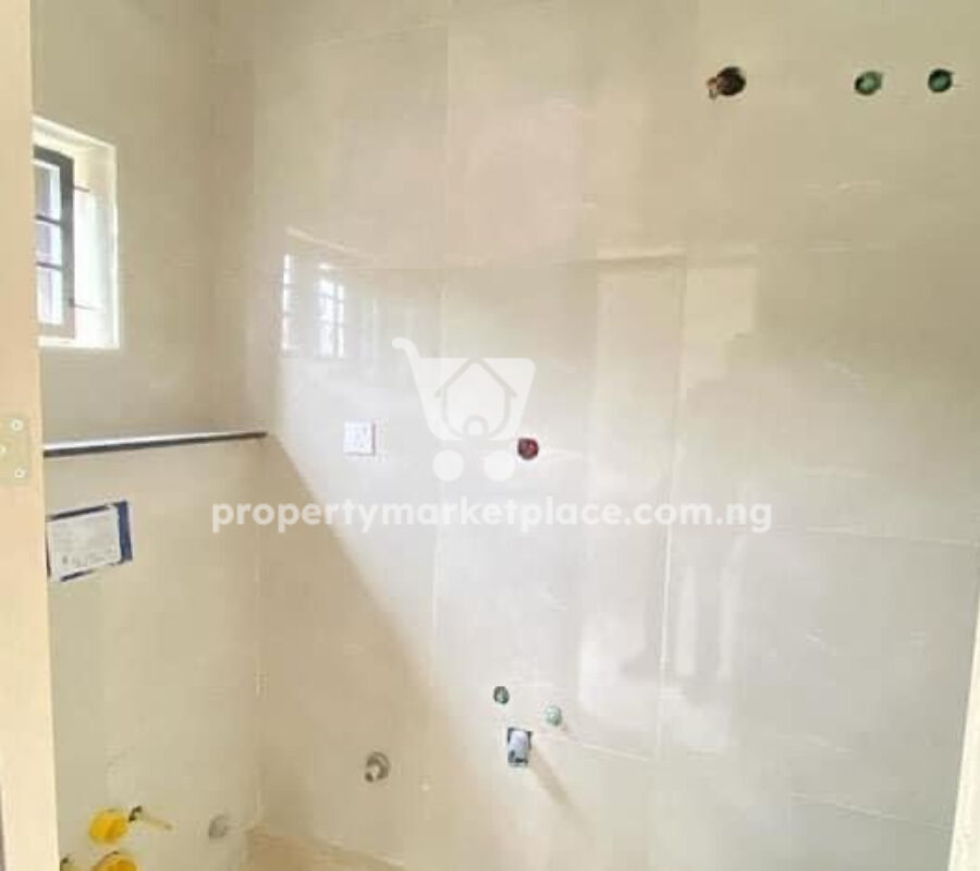 Luxurious 3 bedroom flat with Bq