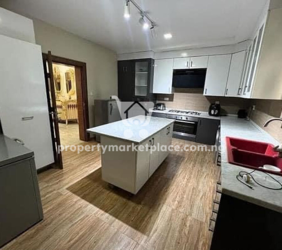 Massive & tastefully finished 5 bedroom detached duplex