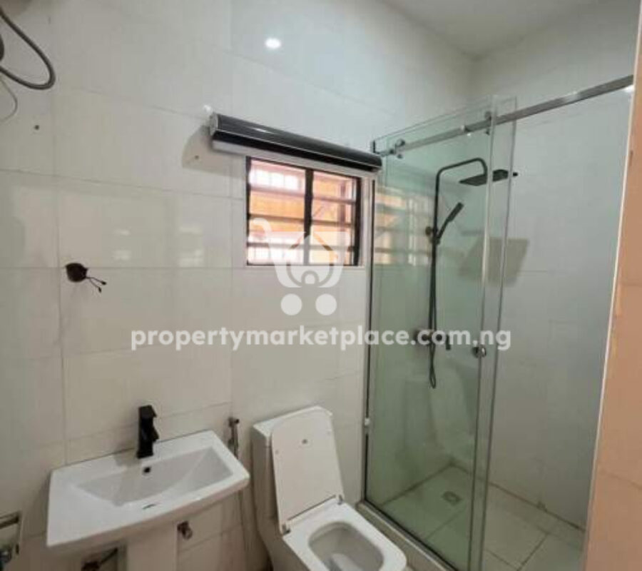 Solidly built & luxurious 4 bedroom terrace duplex with Bq