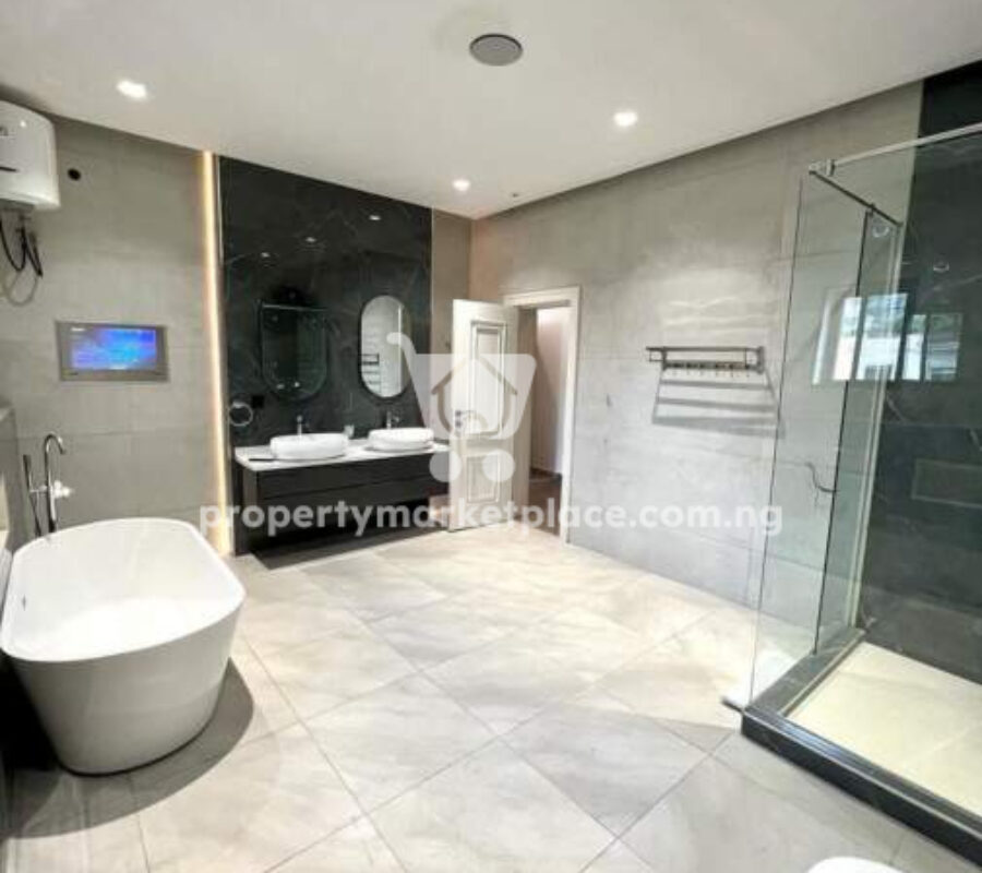 Lavishly finished 7 bedroom automated duplex