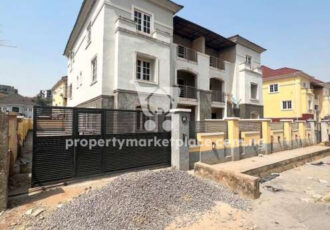5 bedroom semi detached duplex with Bq