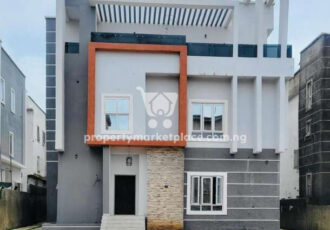 Elegant & luxurious 5 bedroom detached duplex + Bq in a classy estate