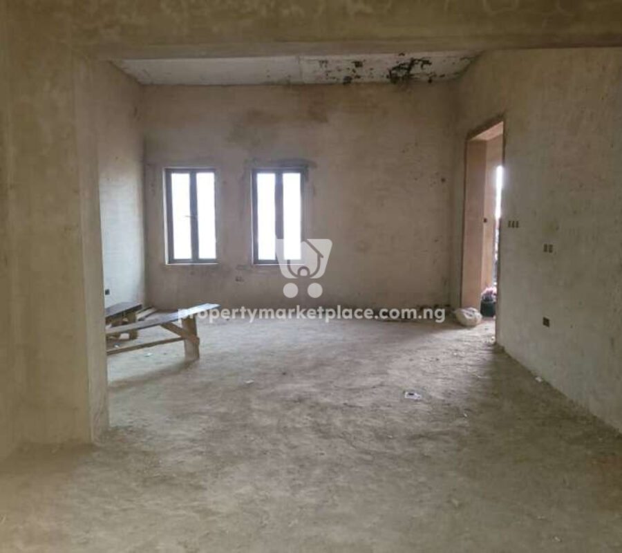 4 bedroom detached duplex with Bq (semi finished)