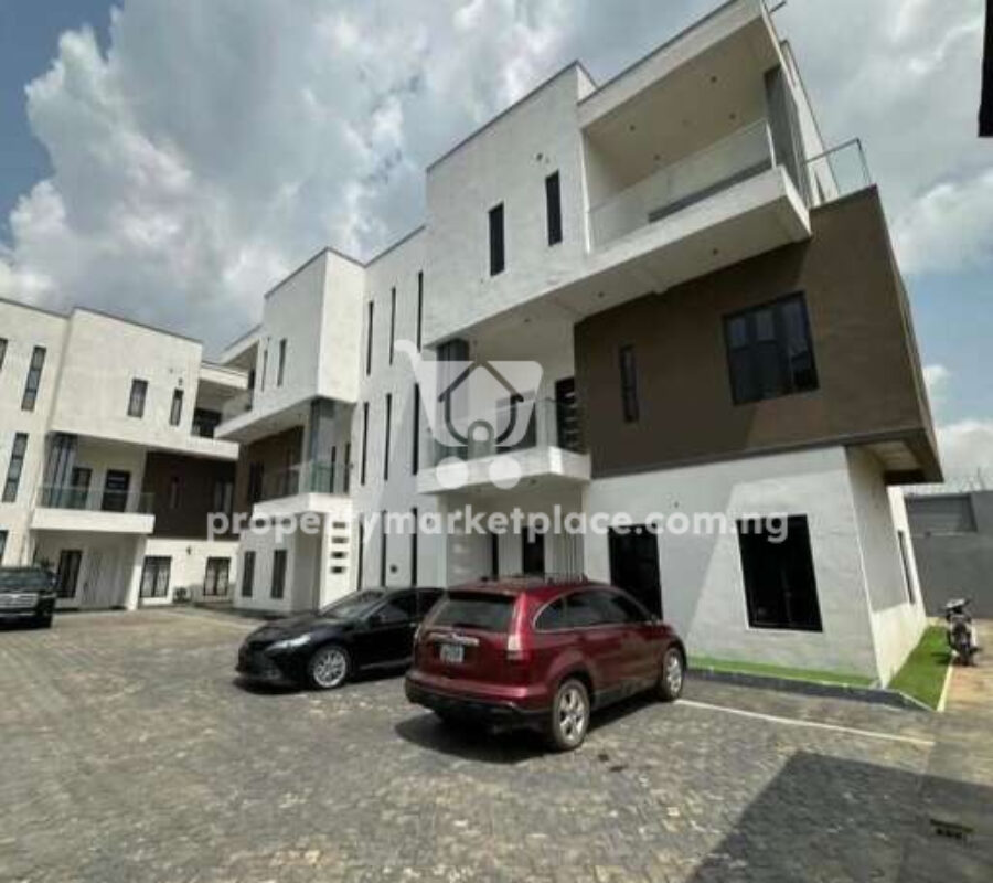 Newly built 6 bedroom semi detached duplex with Bq
