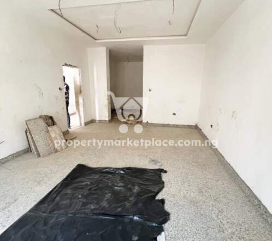 Luxurious 4 bedroom semi detached duplex with Bq