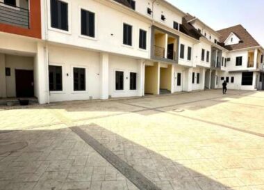 Newly built 4 bedroom terrace duplex with Bq in an Estate