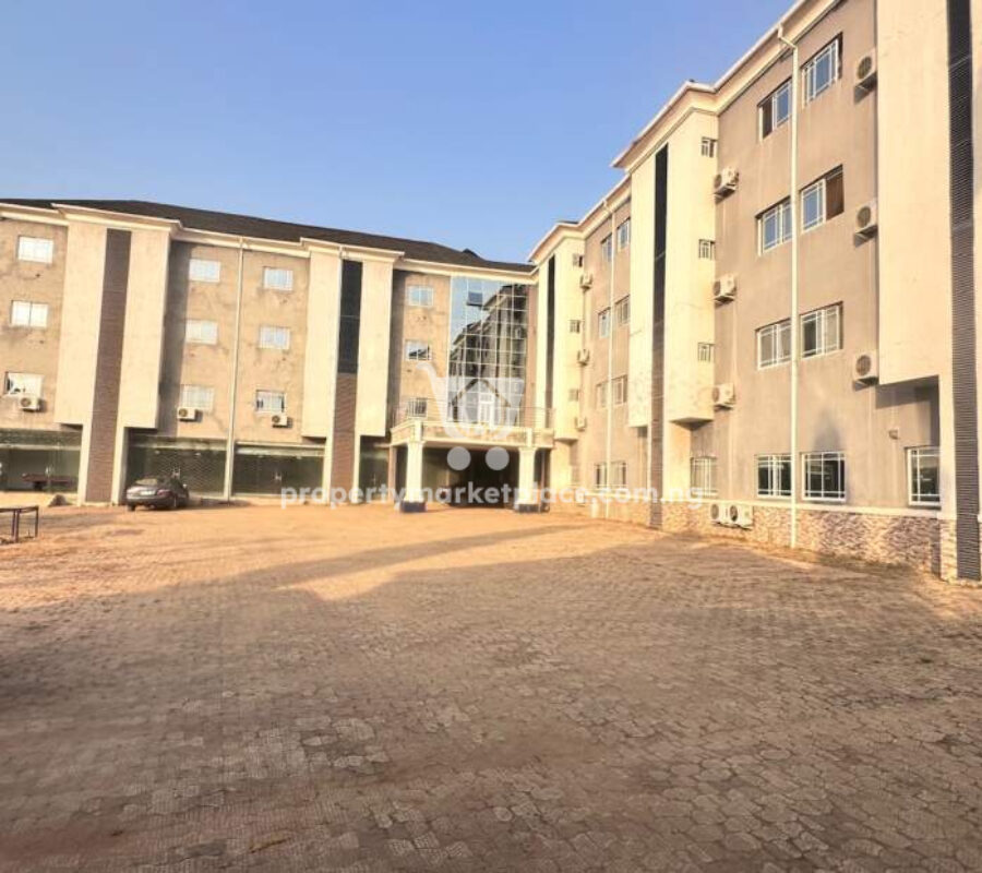 55 rooms equipped & functional hotel