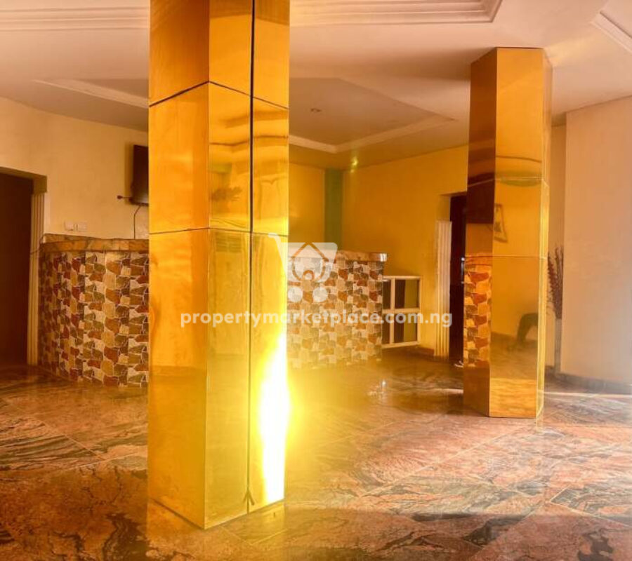 55 rooms equipped & functional hotel