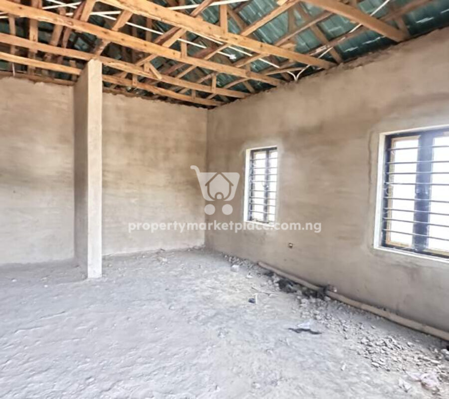 Solidly built & luxurious 4 bedroom terrace duplex with Bq