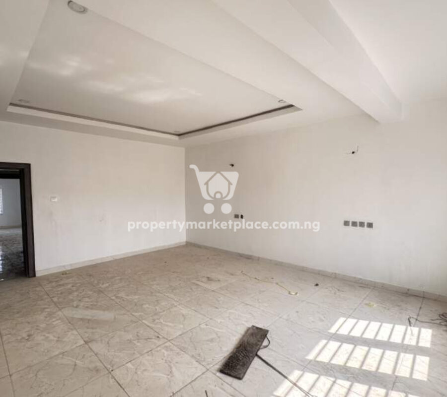 Luxurious & spacious 4 bedroom terrace duplex with Bq